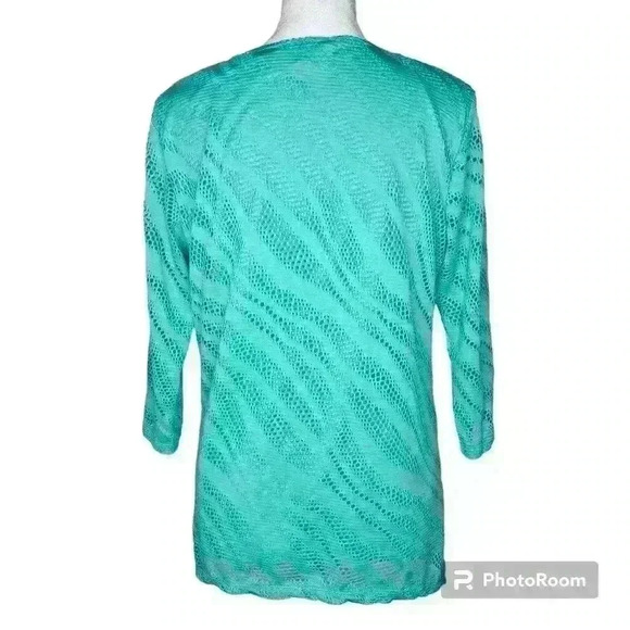 JM Collection women's teal eyelet blouse 3/4 sleeve size petite medium - Picture 2 of 6